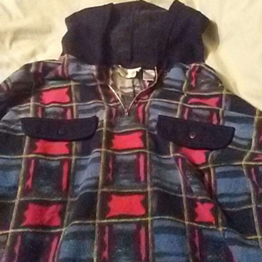 Center aisle Pull over hooded jacket